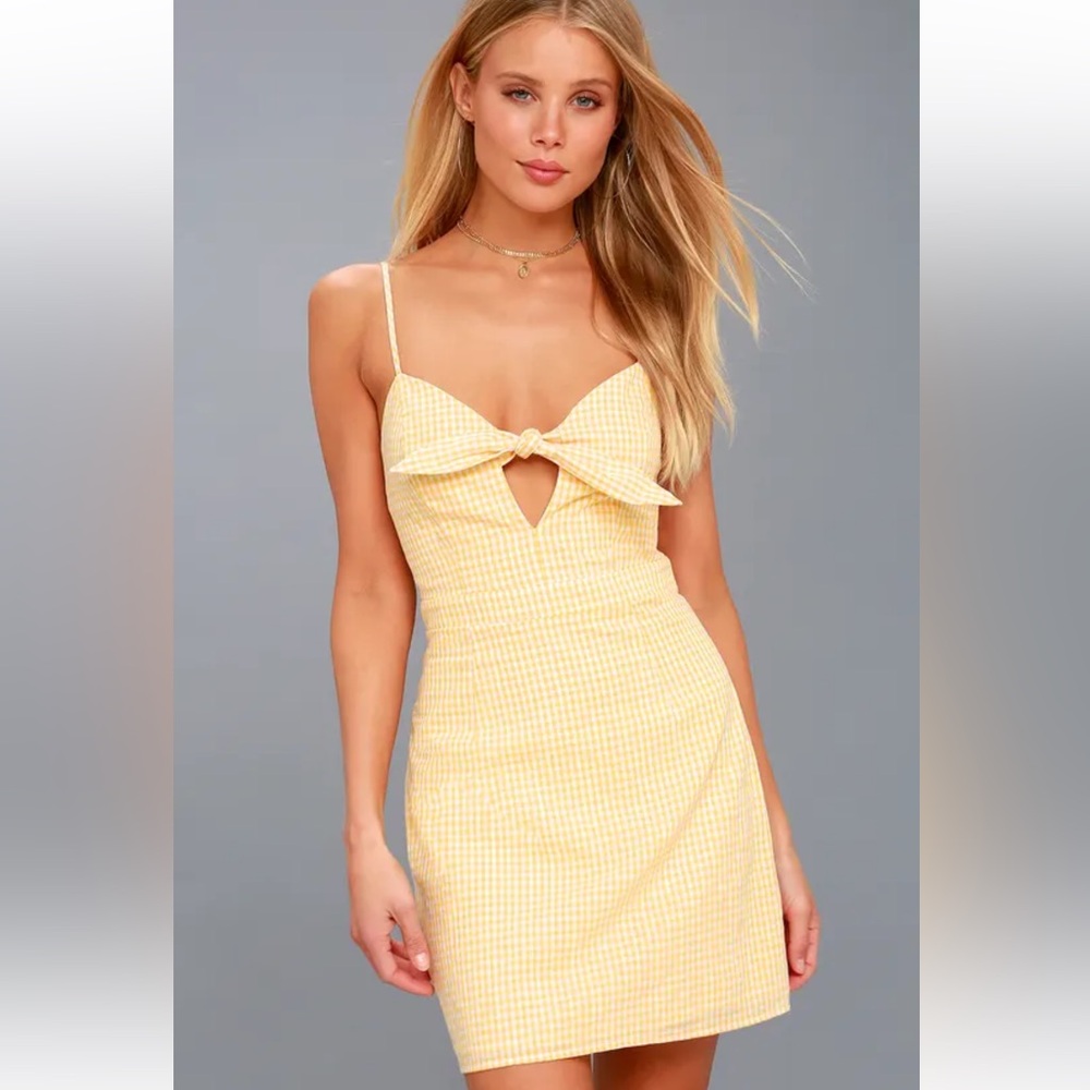 Lulus Music City Gingham Tie Front dress in Yellow